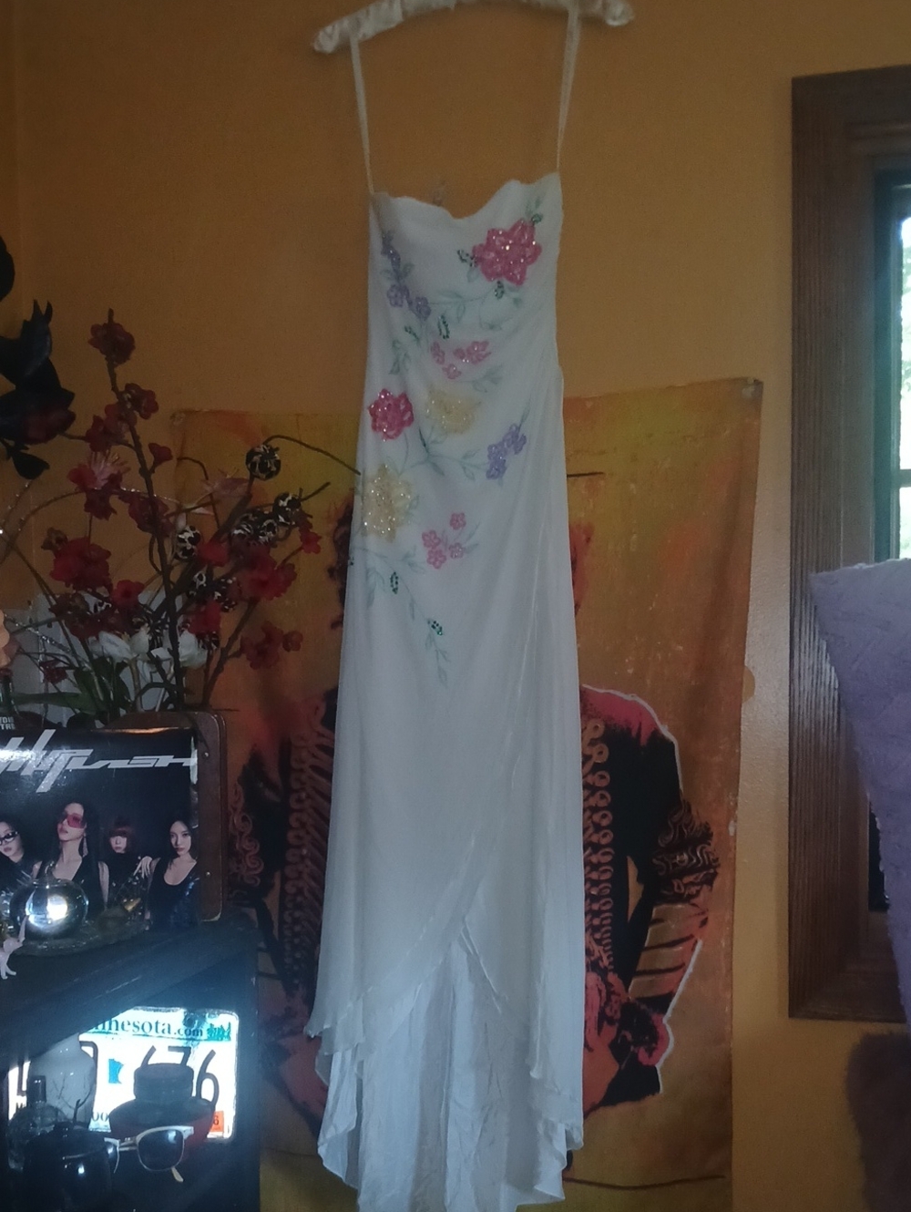 Niki Lavis White Strapless Beeaded Floral Appliqué Evening Dress 2